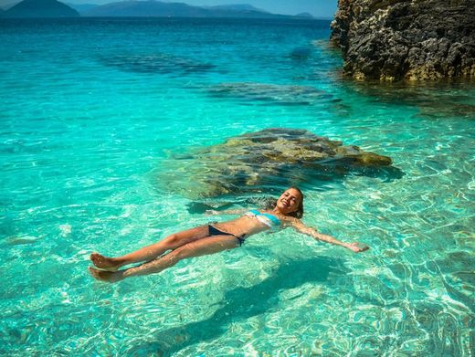 Bañarse en el mar aporta salud y belleza
