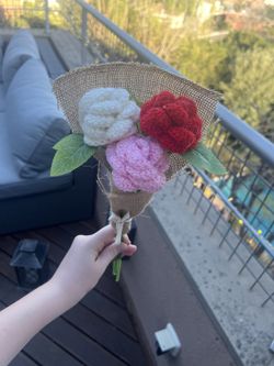 Ramo de 3 rosas de Crochet