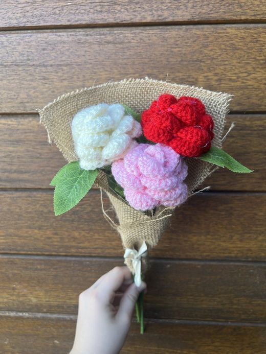 Ramo de 3 rosas de Crochet